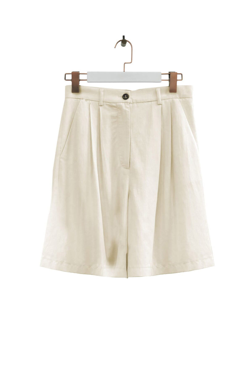 Pleated Shorts - Allison white