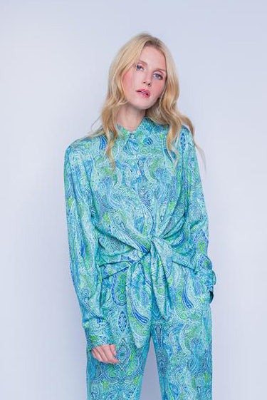 Emily van den Bergh - Hemdbluse green/blue paisley