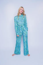 Emily van den Bergh - Sommerhose green/blue paisley